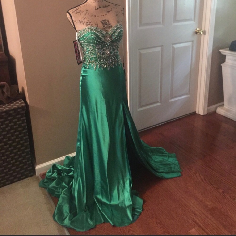 NWT Emerald Green prom hoco formal dress gown sz 0
